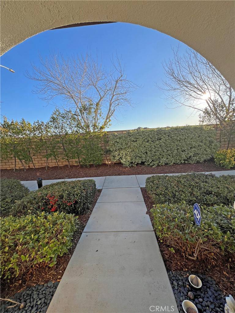 Palmdale, CA 93550,38210 Rioja CT