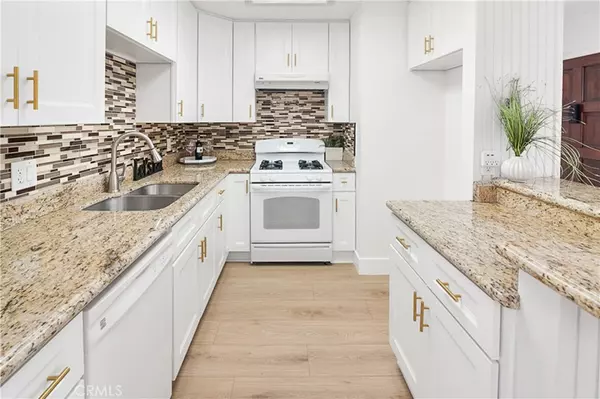 Santa Ana, CA 92707,1001 W Macarthur BLVD #64