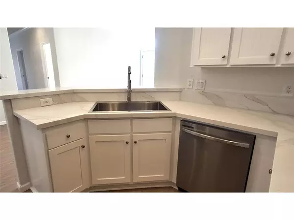 Huntington Beach, CA 92646,21851 Newland ST #199