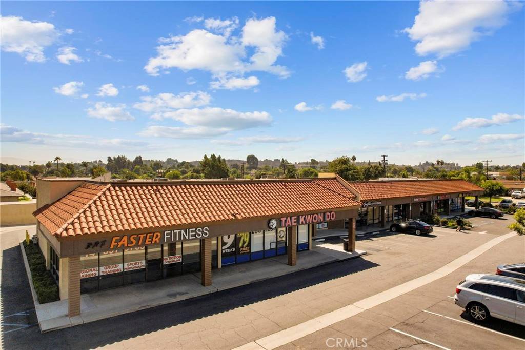 Fullerton, CA 92835,3020 Brea BLVD