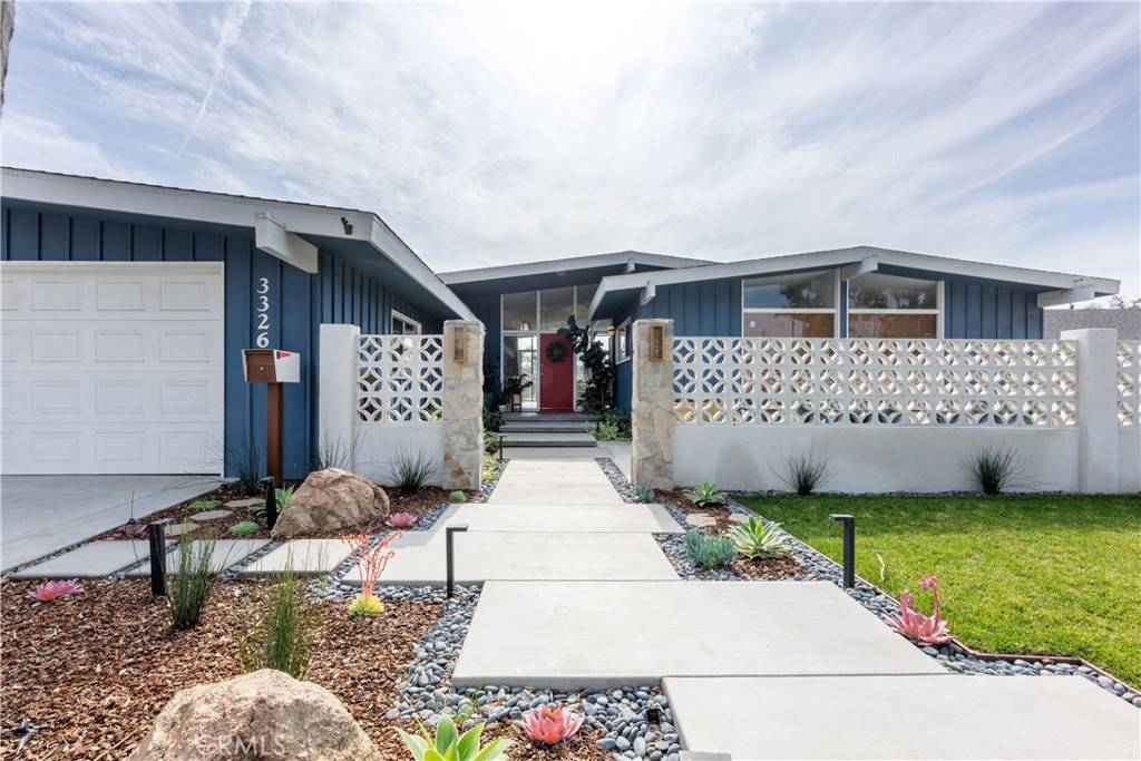 Lakewood, CA 90712,3326 Harvey Way