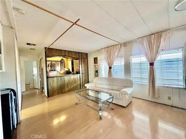 Westminster, CA 92683,14362 Bushard ST #96