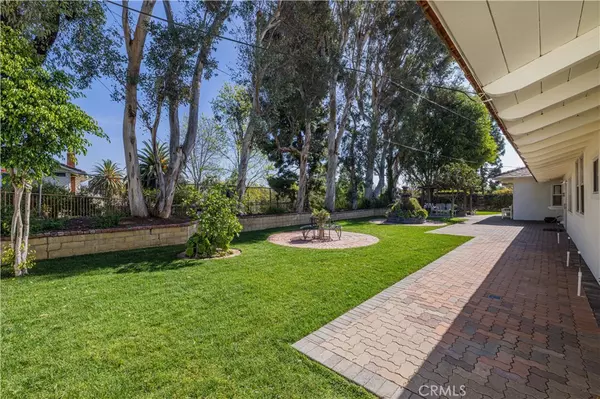 Yorba Linda, CA 92886,4712 Yorba LN