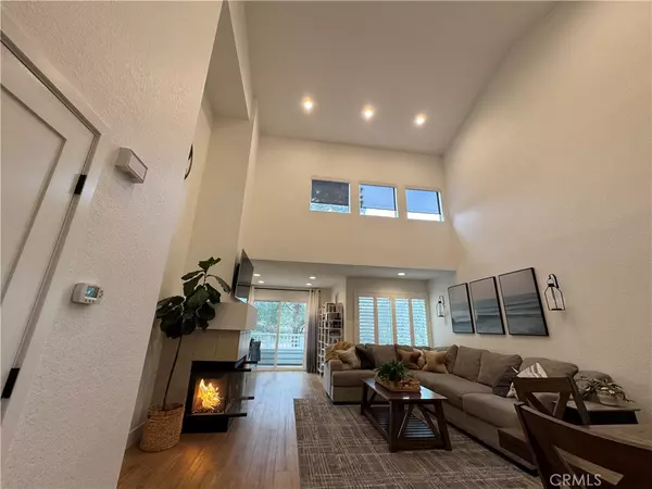 Aliso Viejo, CA 92656,5 Kerrwood #30