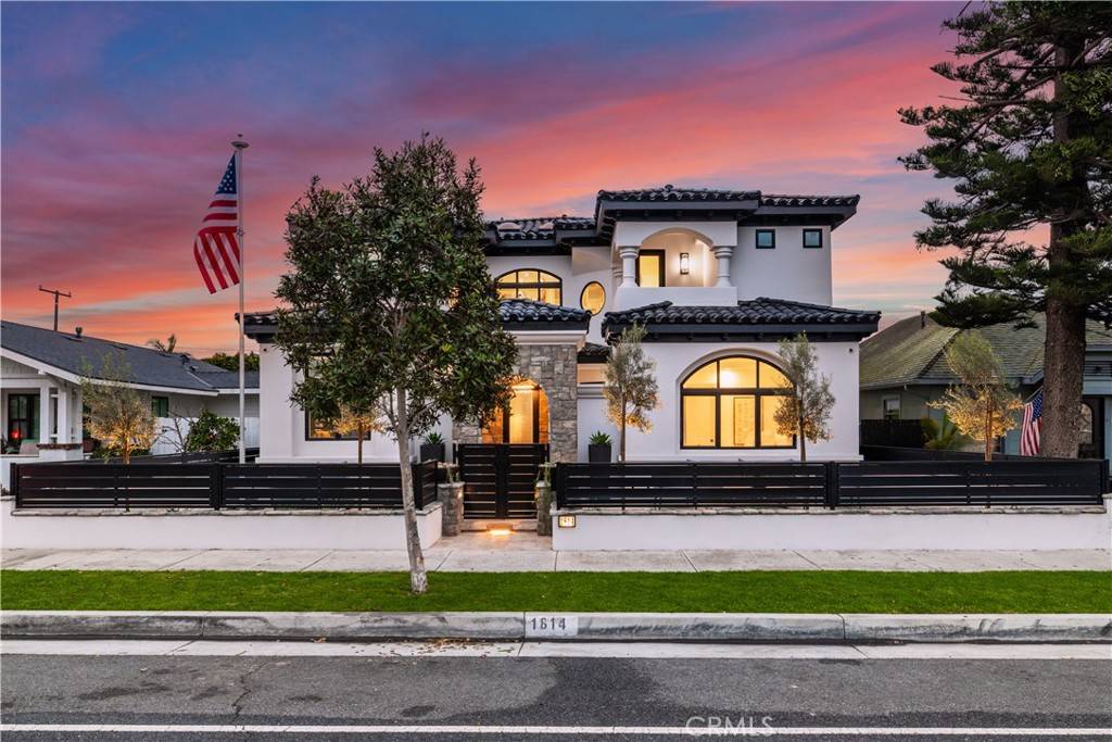 1814 Main ST, Huntington Beach, CA 92648