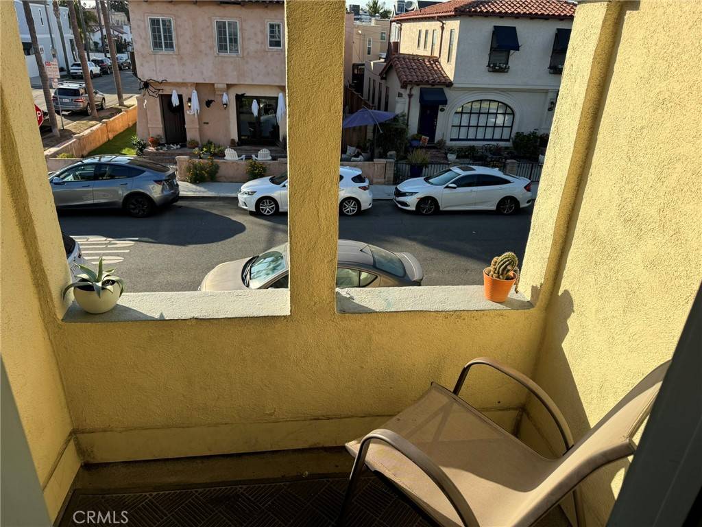 Long Beach, CA 90803,102 Argonne AVE