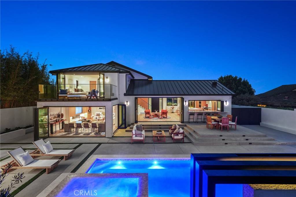 919 Sandcastle DR, Corona Del Mar, CA 92625