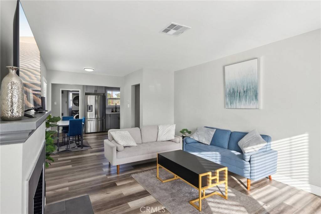 Redlands, CA 92374,821 Lombard DR