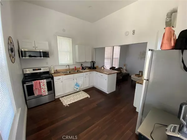 Bakersfield, CA 93305,805 Kentucky ST