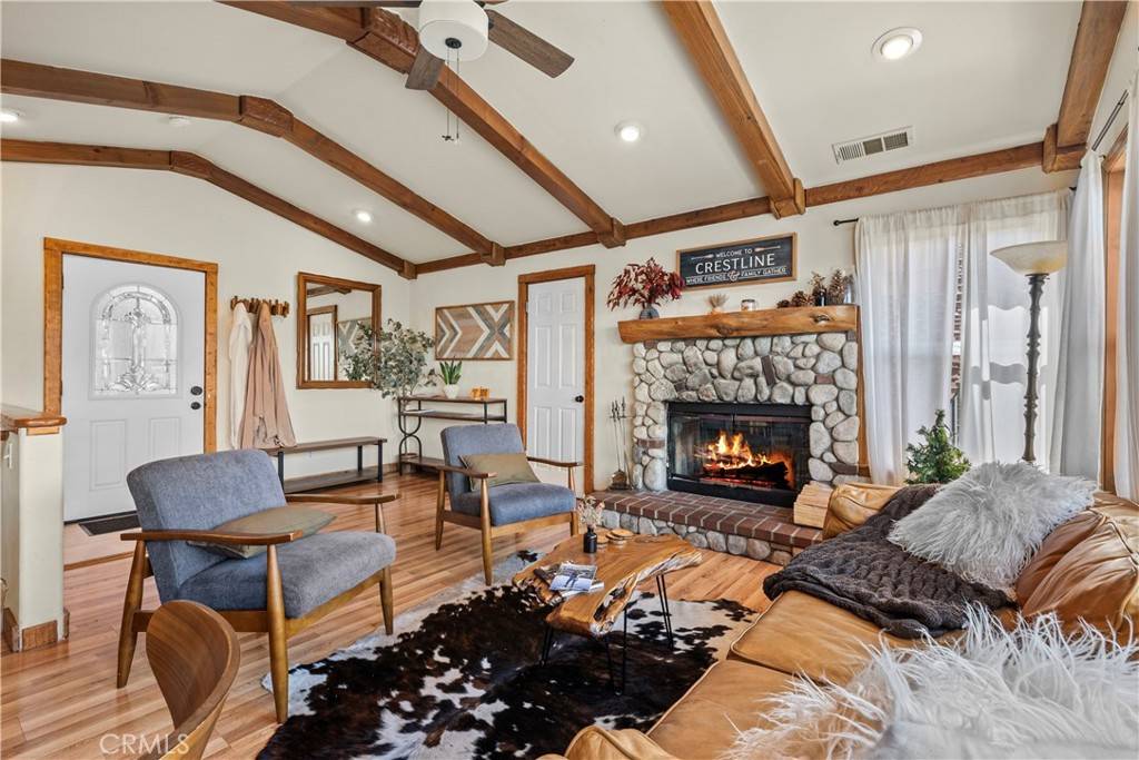 Crestline, CA 92325,820 Arbula DR