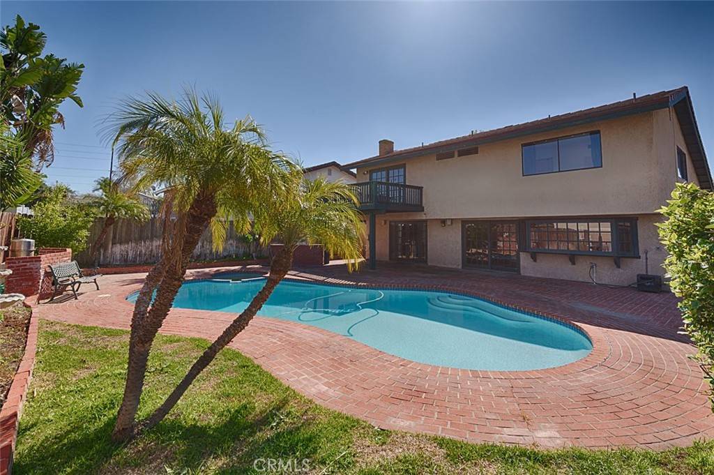 Yorba Linda, CA 92886,19841 Sienna LN