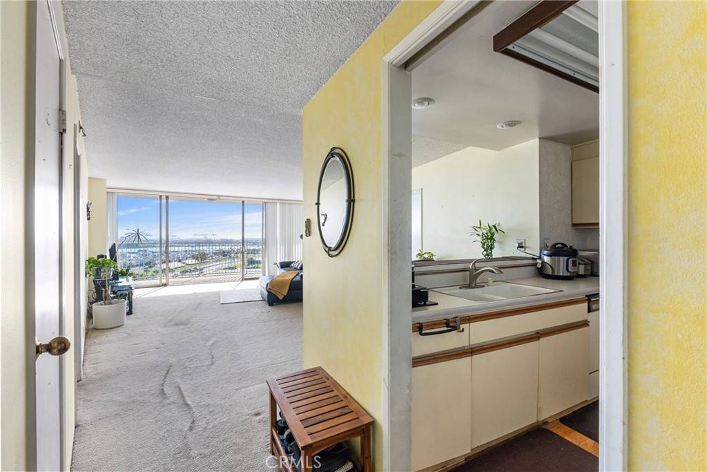 Long Beach, CA 90802,700 E Ocean BLVD #1707