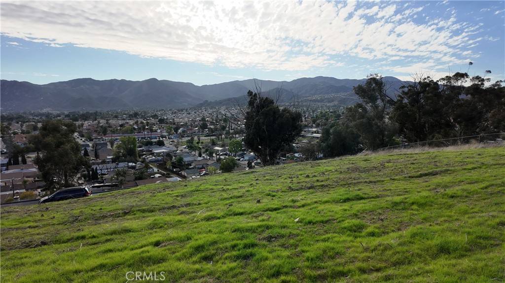Lake Elsinore, CA 92530,1 Bailey Ave