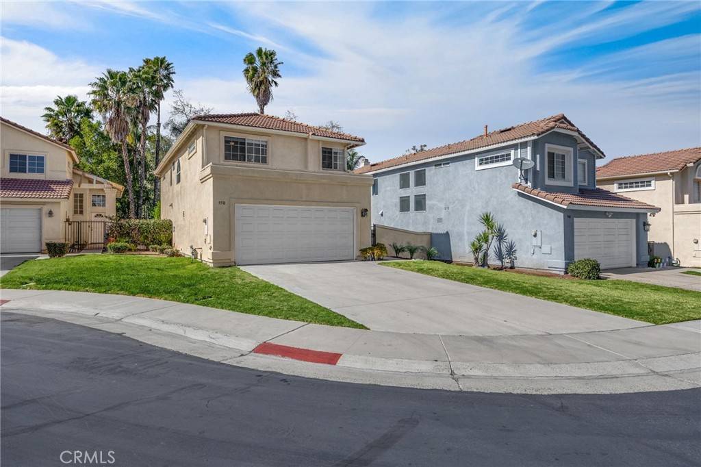 950 La Palma CIR, Corona, CA 92879