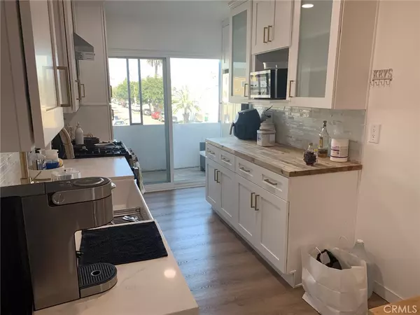 Long Beach, CA 90802,1260 E 4th ST #3
