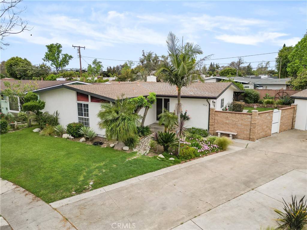 Santa Ana, CA 92701,1613 E Wellington AVE