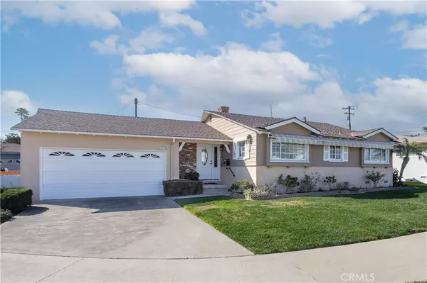 220 S Castle CIR, Orange, CA 92868