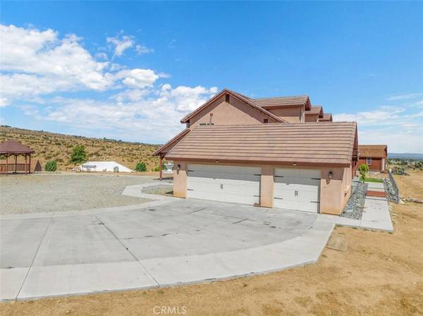 Phelan, CA 92371,8164 Flowerfield RD