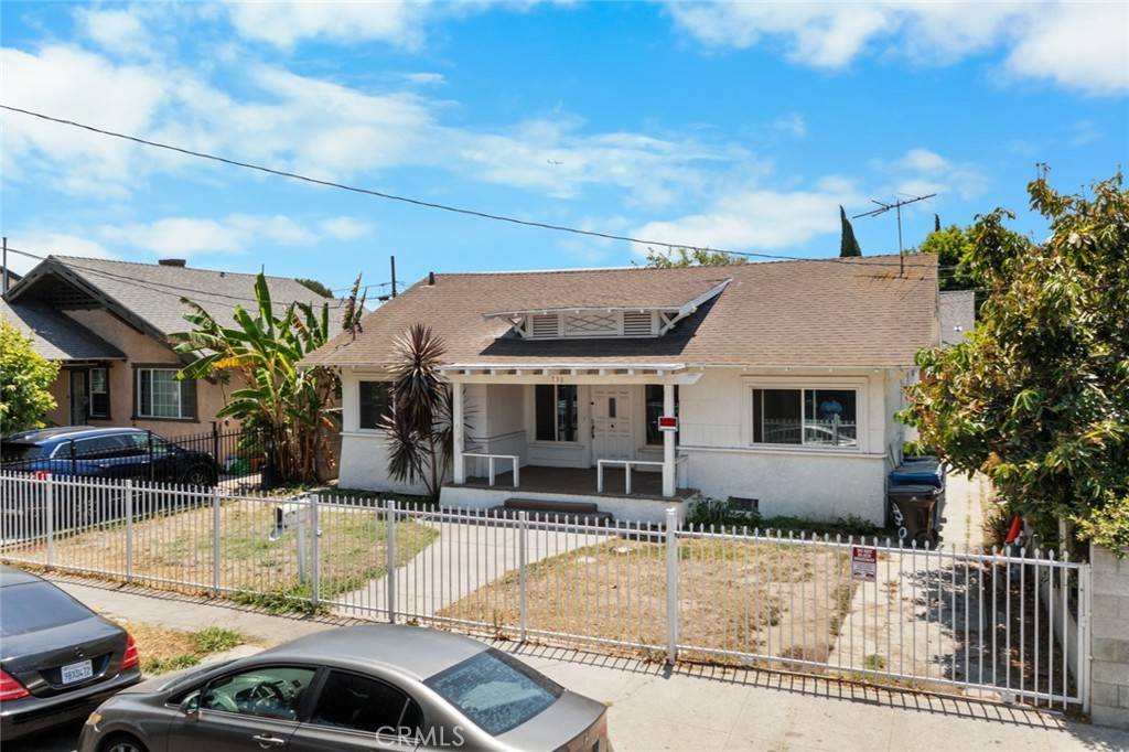 Los Angeles, CA 90037,730 W 49th PL