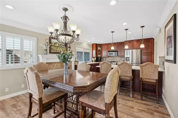 Anaheim Hills, CA 92807,231 N Circulo Robel