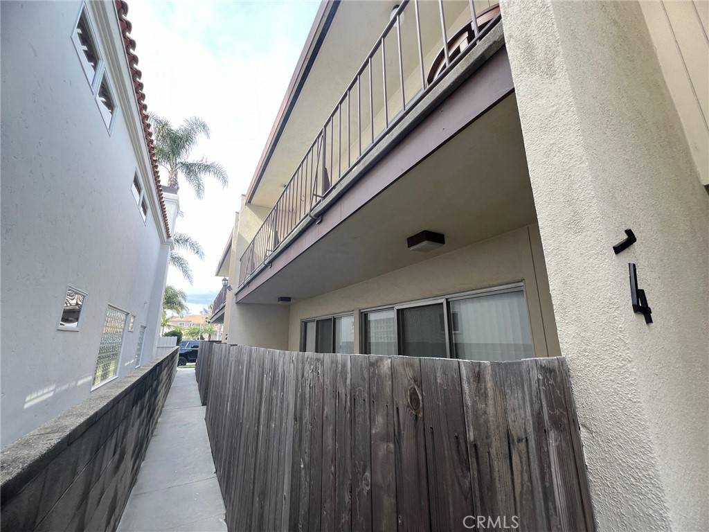 Seal Beach, CA 90740,244 5th Street