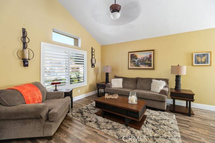 Murrieta, CA 92563,25195 Corte Sombrero