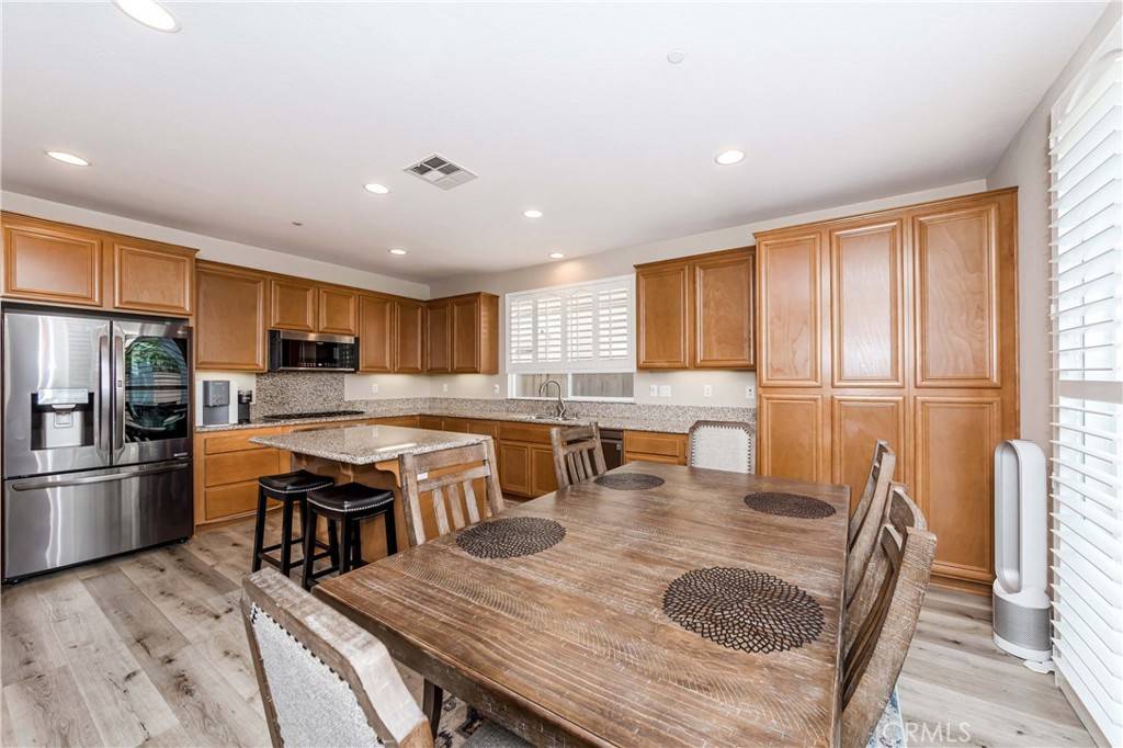 Stanton, CA 90680,8102 Cambria CIR