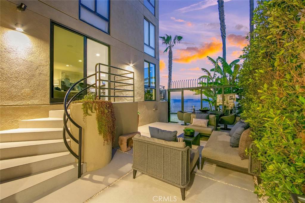 Long Beach, CA 90802,1310 E Ocean BLVD #14