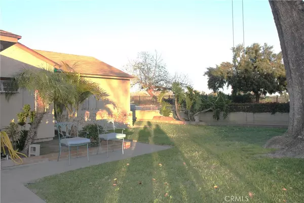 Pico Rivera, CA 90660,9657 Washington BLVD