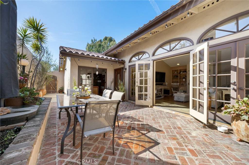 Seal Beach, CA 90740,452 Schooner Way