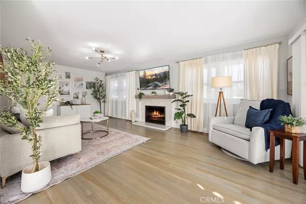 Brea, CA 92821,414 W Acacia ST