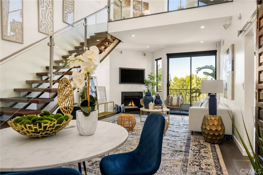 660 N Sweetzer AVE #302, West Hollywood, CA 90048