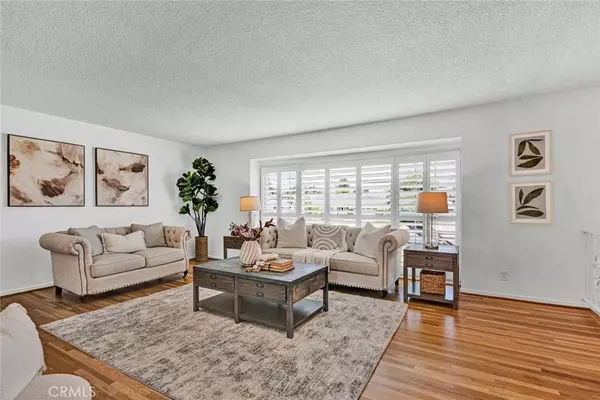 North Tustin, CA 92705,17552 Eddy DR