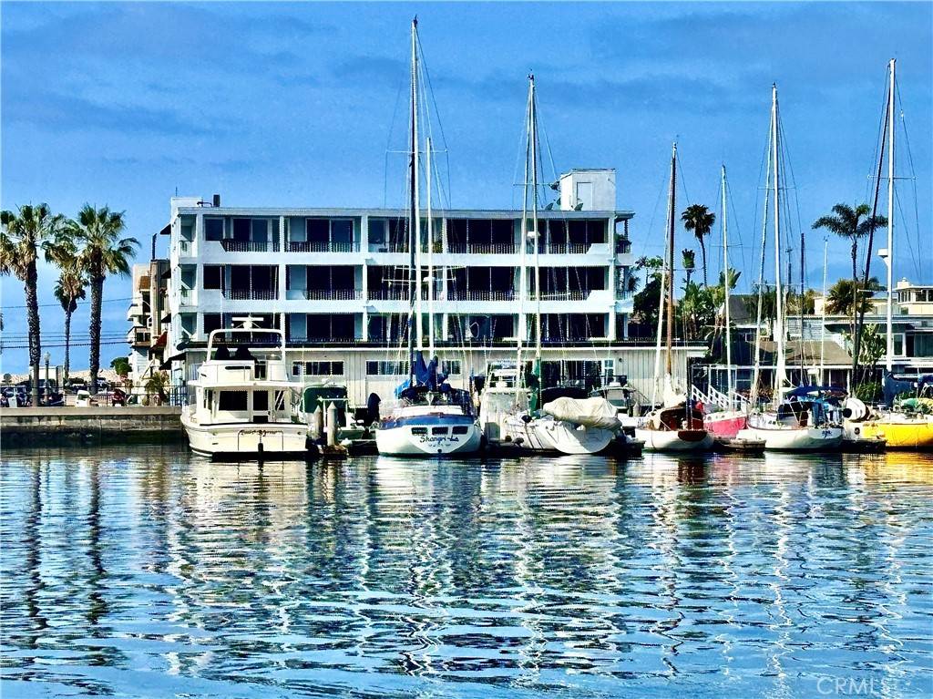 Long Beach, CA 90803,6150 E Bay Shore #301