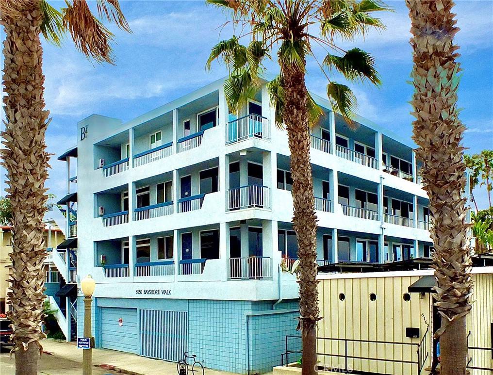 Long Beach, CA 90803,6150 E Bay Shore #301