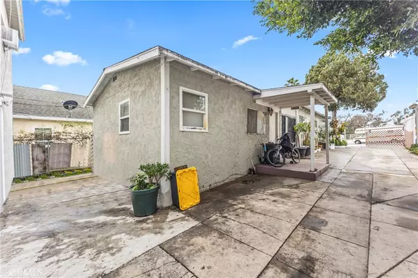 Los Angeles, CA 90016,2424 West BLVD