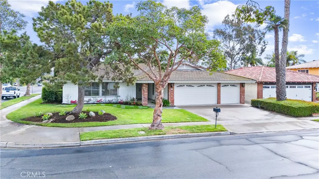 North Tustin, CA 92780,13762 Palace Way