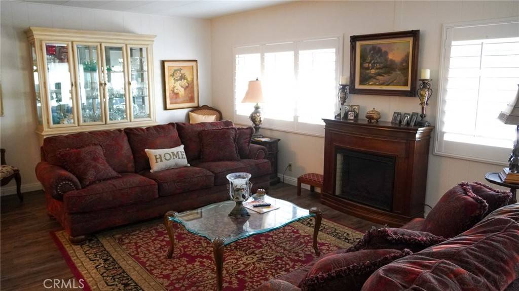 Yorba Linda, CA 92886,16942 Lake Park WAY