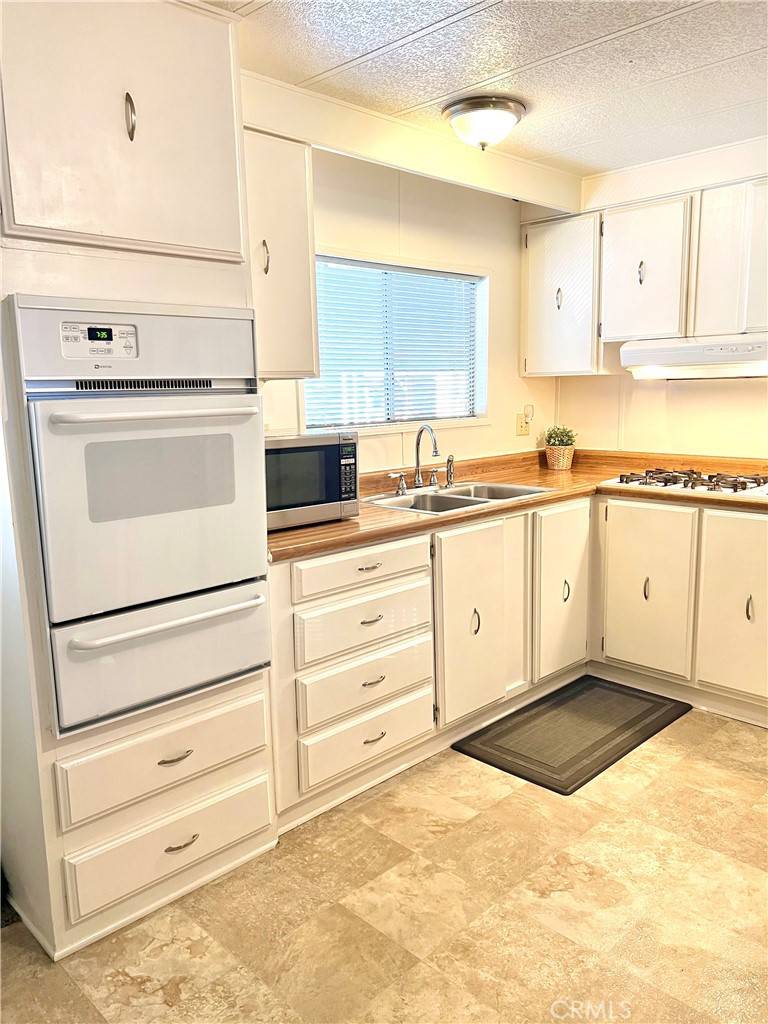 Hemet, CA 92545,2205 W ACACIA ST #125