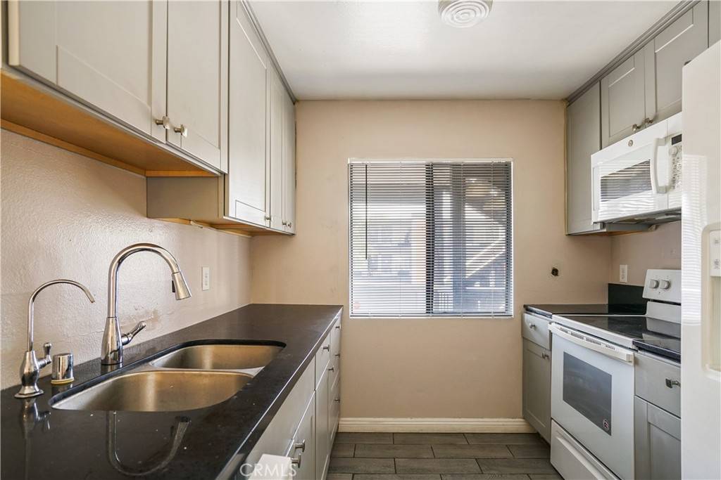 Anaheim, CA 92804,3018 W Cheryllyn LN #10