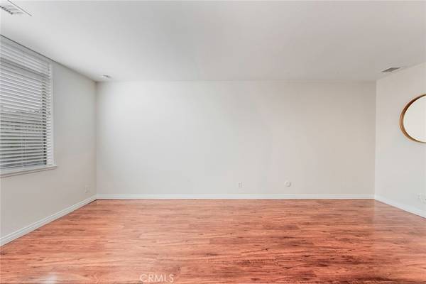 Lakewood, CA 90712,3917 Candlewood ST