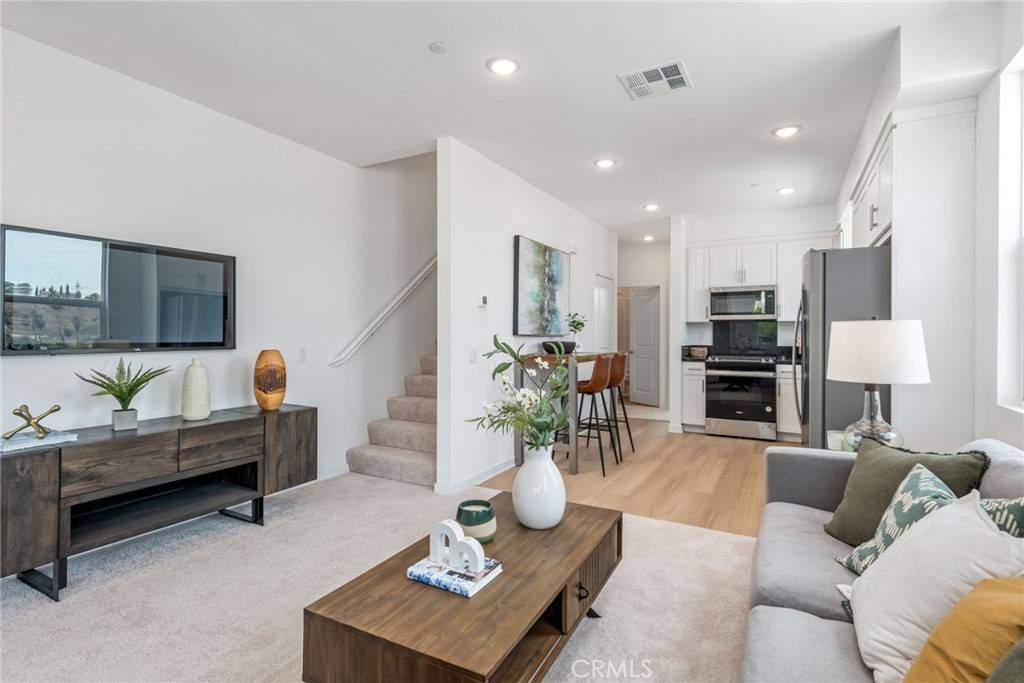 Colton, CA 92324,1182 Santo Antonio DR
