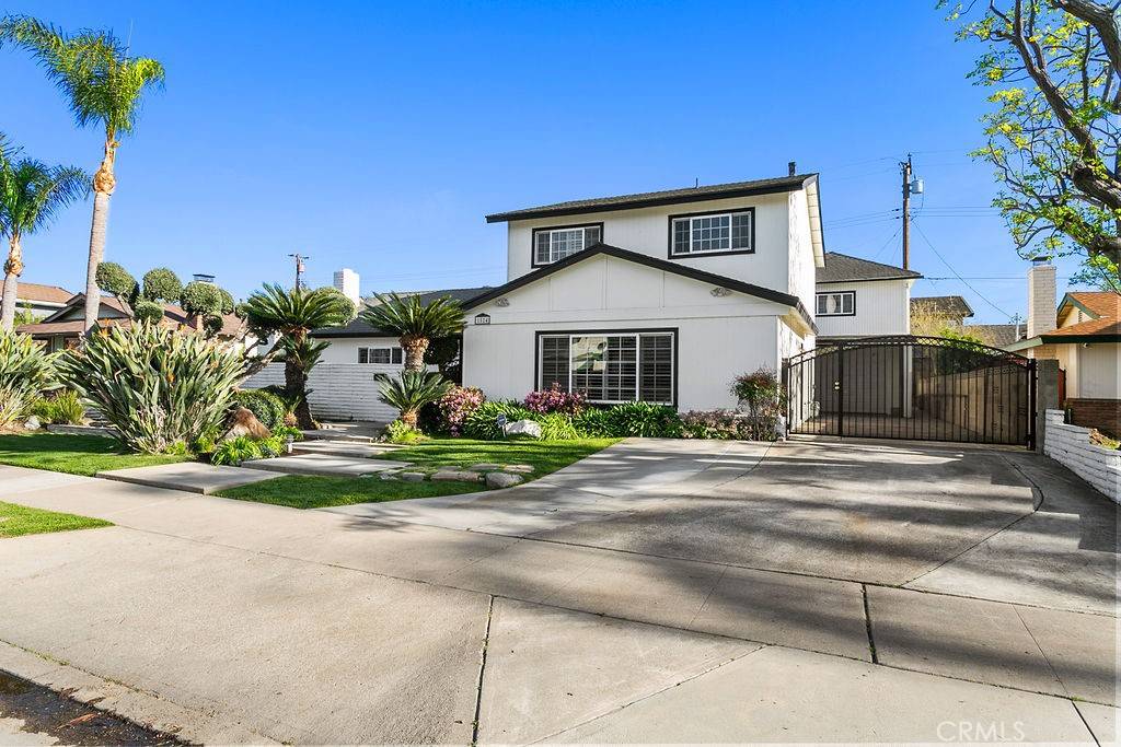 1524 E Riverview AVE, Orange, CA 92865