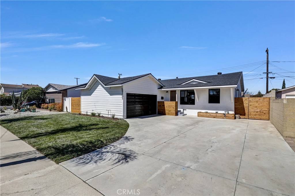 5751 Lime Ave, Cypress, CA 90630