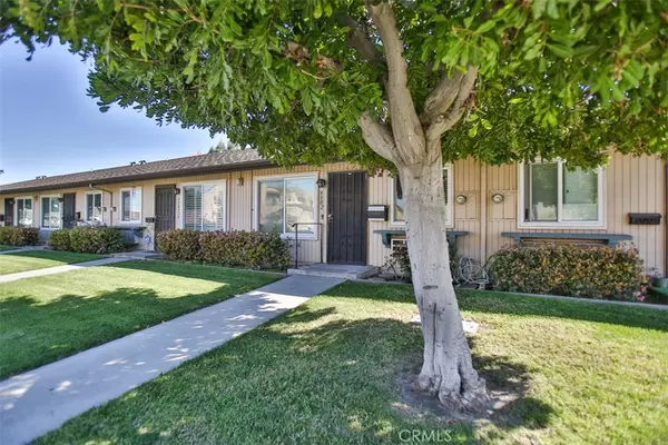 Bellflower, CA 90706,9902 Cedar ST
