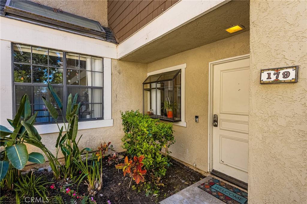 Irvine, CA 92620,179 Pineview