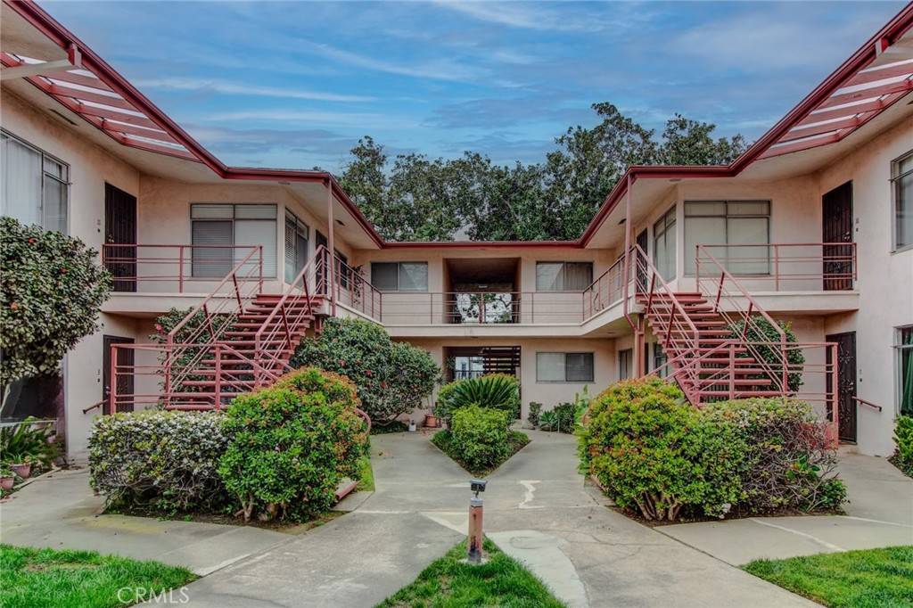 1001 French ST #12,  Santa Ana,  CA 92701