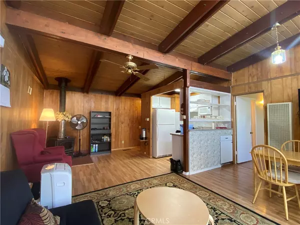 Twin Peaks, CA 92391,26326 Forest LN