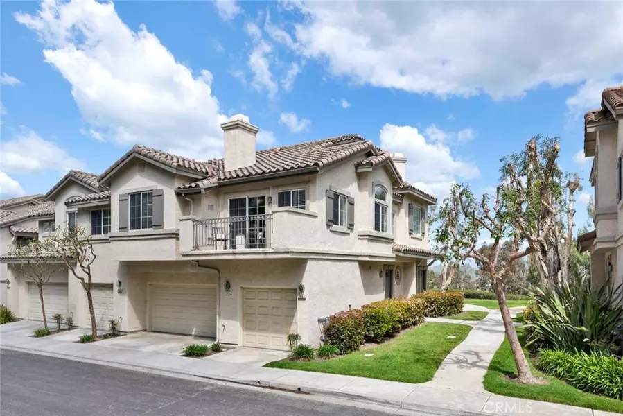 7969 E Viewrim DR, Anaheim Hills, CA 92808