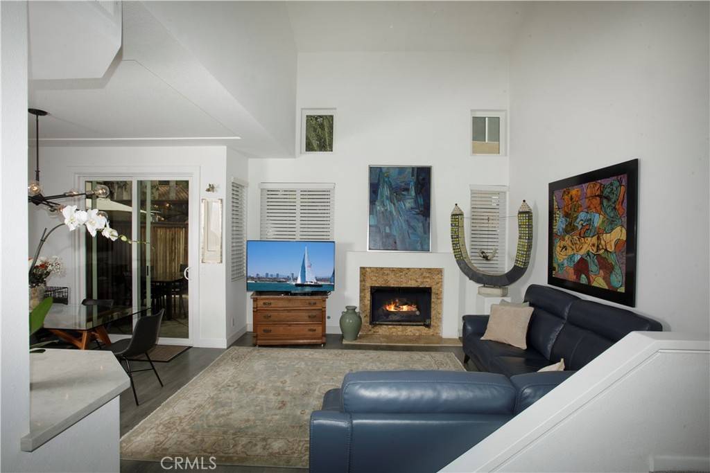 Aliso Viejo, CA 92656,13 Pappagallo